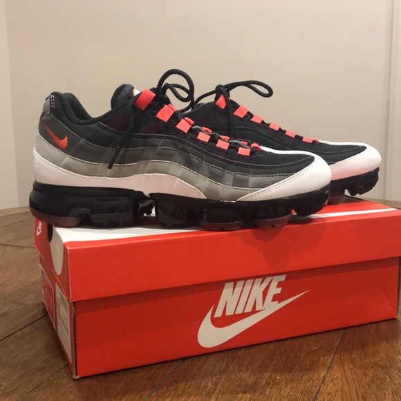 Nike Shoes - Nike Air Vapormax ‘95